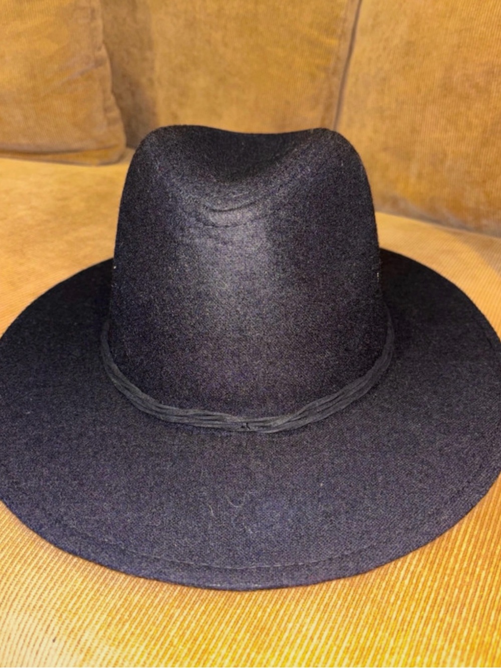 Black Wide Brim Hat Like New